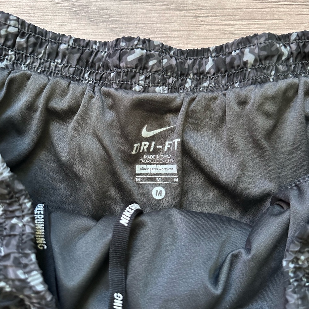 Nike Running Short - Picture 5 of 5